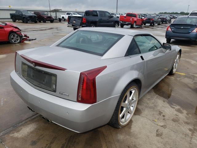 1G6YV34A845603962 - 2004 CADILLAC XLR SILVER photo 4