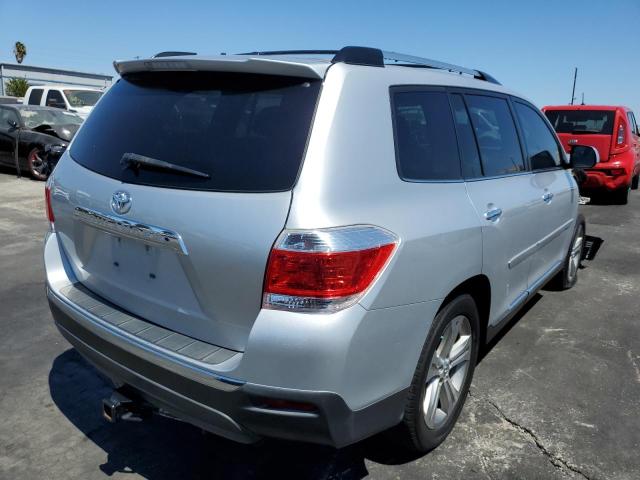 5TDDK3EH4CS152490 - 2012 TOYOTA HIGHLANDER SILVER photo 4