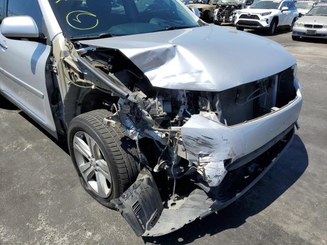 5TDDK3EH4CS152490 - 2012 TOYOTA HIGHLANDER SILVER photo 9