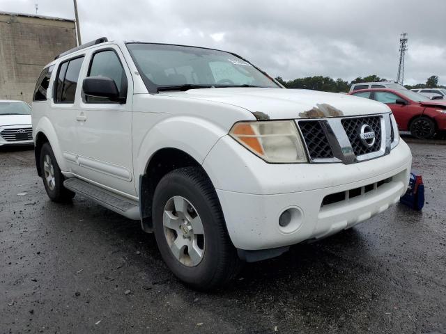 5N1AR18U56C629876 - 2006 NISSAN PATHFINDER WHITE photo 1