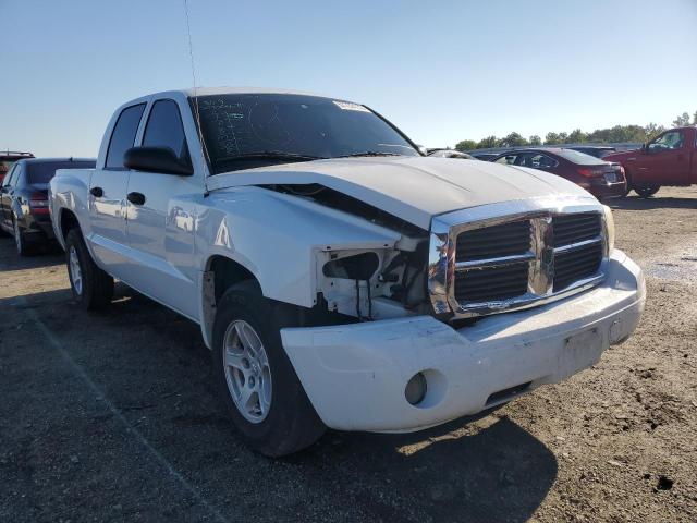 1D7HE48K77S107696 - 2007 DODGE DAKOTA QUA WHITE photo 1