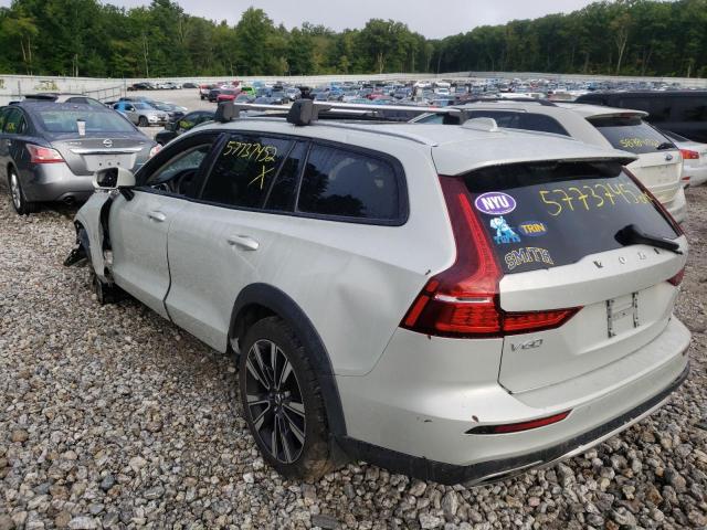 YV4102WK5L1030678 - 2020 VOLVO V60 CROSS GRAY photo 3