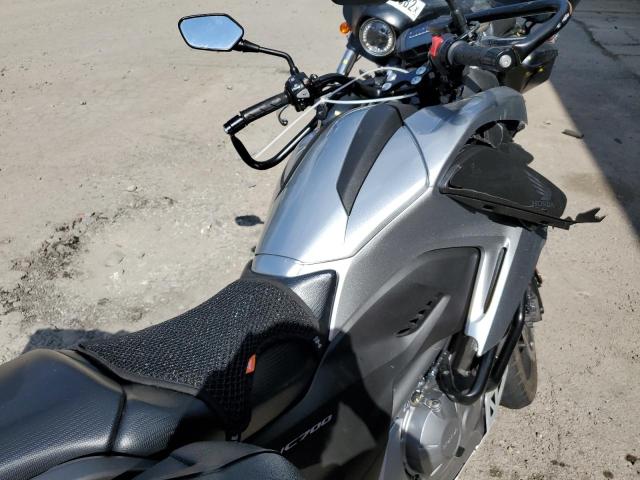 JH2RC6355DK100007 - 2013 HONDA NC700X GRAY photo 5