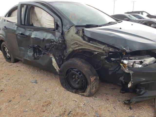 1G1JB5SH9J4123667 - 2018 CHEVROLET SONIC LS CHARCOAL photo 9