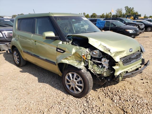 KNDJT2A59D7505646 - 2013 KIA SOUL GREEN photo 1