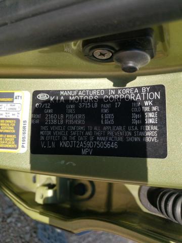 KNDJT2A59D7505646 - 2013 KIA SOUL GREEN photo 10