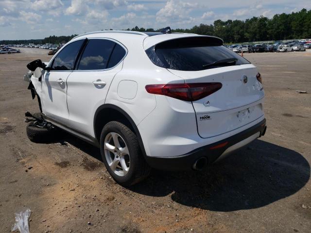 ZASFAKAN8J7B76176 - 2018 ALFA ROMEO STELVIO WHITE photo 3