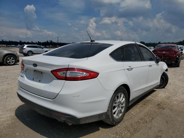 3FA6P0UU6GR365821 - 2016 FORD FUSION S H WHITE photo 4