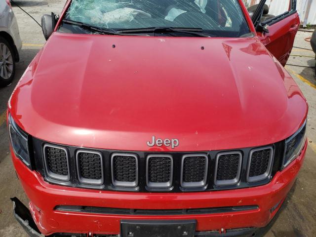 3C4NJDEB1MT530636 - 2021 JEEP COMPASS 80 RED photo 7