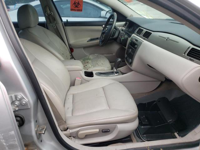 2G1WD57C091171868 - 2009 CHEVROLET IMPALA SS SILVER photo 5