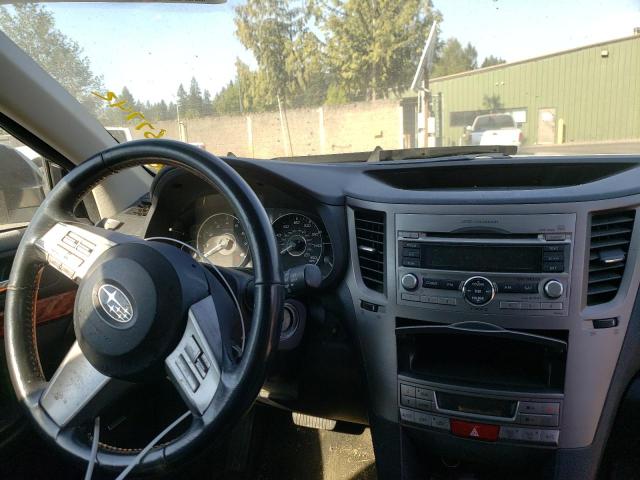 4S4BRDJC6B2443688 - 2011 SUBARU OUTBACK 3. SILVER photo 9