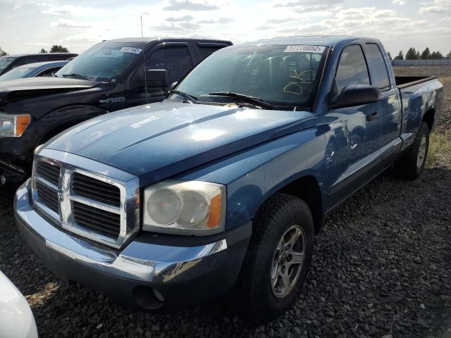 1D7HW42K55S332475 - 2005 DODGE DAKOTA SLT BLUE photo 2