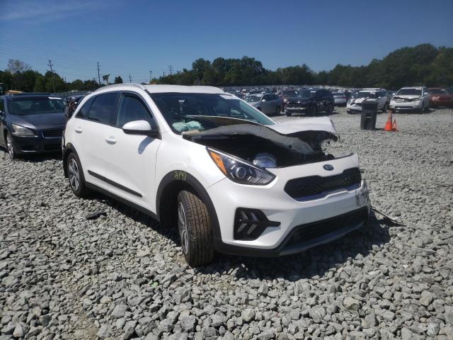 KNDCB3LC3L5369585 - 2020 KIA NIRO LX WHITE photo 1