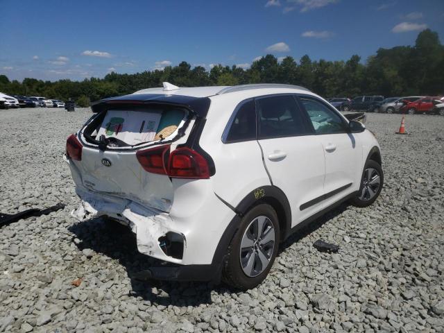 KNDCB3LC3L5369585 - 2020 KIA NIRO LX WHITE photo 4