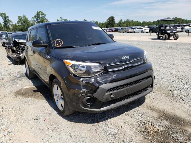 KNDJN2A28J7579782 - 2018 KIA SOUL BLACK photo 9