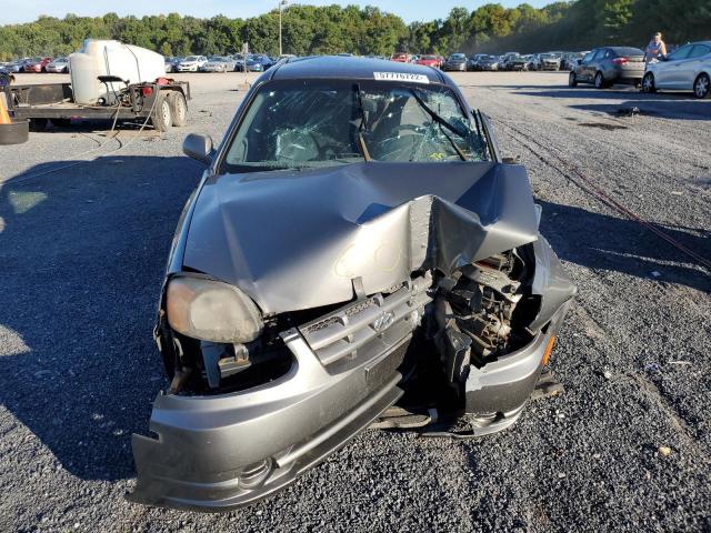 KMHCG45C55U616257 - 2005 HYUNDAI ACCENT GL GRAY photo 7