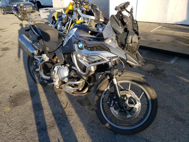 WB10B1804KZ786885 - 2019 BMW F 750 GS TWO TONE photo 1