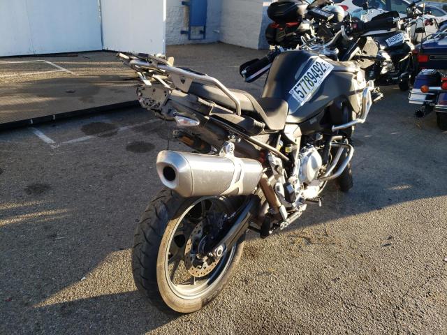 WB10B1804KZ786885 - 2019 BMW F 750 GS TWO TONE photo 4