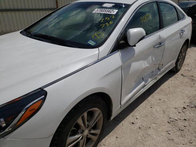 5NPE34AF7KH752730 - 2019 HYUNDAI SONATA LIM WHITE photo 10