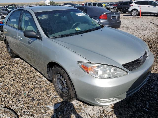 JTDBE32K630157644 - 2003 TOYOTA CAMRY LE SILVER photo 1