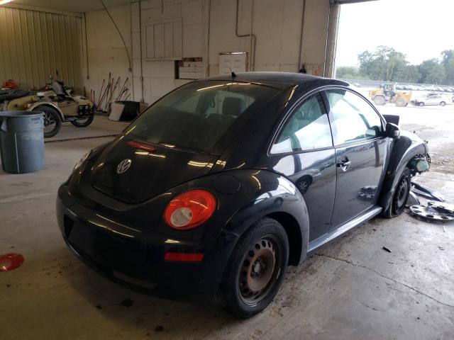 3VWPW3AG4AM021181 - 2010 VOLKSWAGEN NEW BEETLE 黑色 照片 4