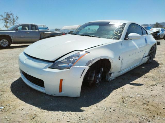 JN1AZ34D94T150981 - 2004 NISSAN 350Z COUPE WHITE photo 2