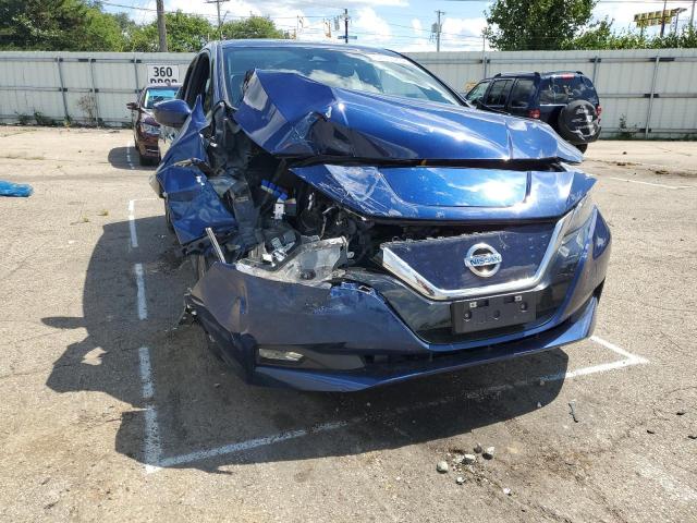 1N4AZ1CP6JC303752 - 2018 NISSAN LEAF S BLUE photo 9