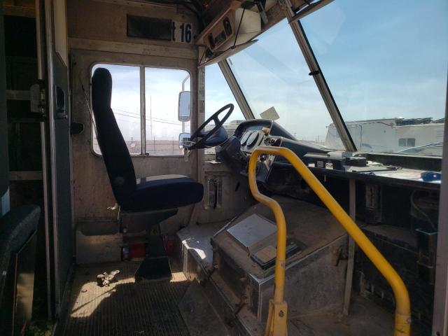 4UZAANDUX9CAE5125 - 2009 FREIGHTLINER CHASSIS M LINE WALK-IN VAN  photo 5