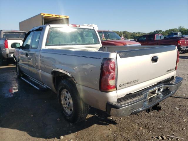 2GCEC19T741272703 - 2004 CHEVROLET 1500 SILVER photo 3