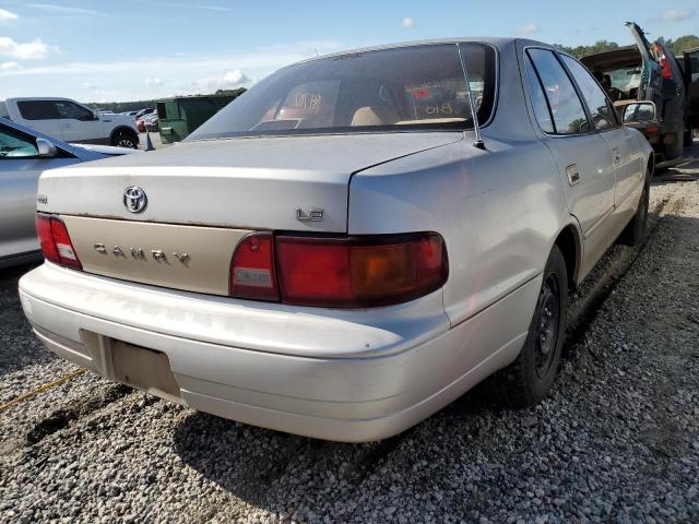 4T1SK12E8SU532699 - 1995 TOYOTA CAMRY LE SILVER photo 4