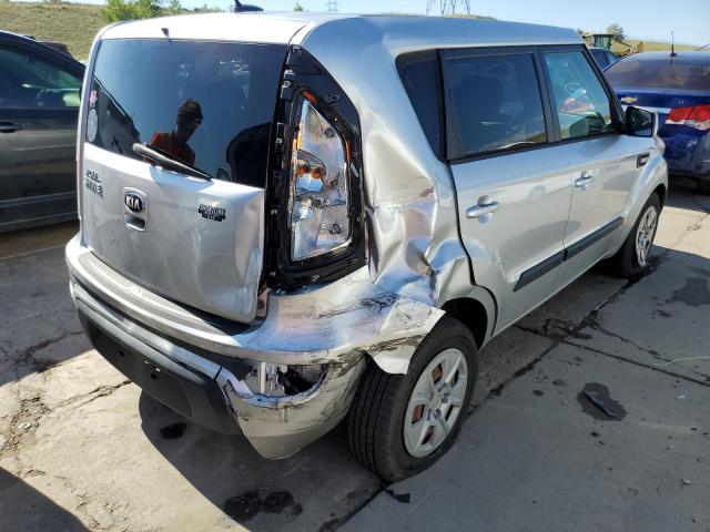 KNDJT2A53D7495292 - 2013 KIA SOUL SILVER photo 4