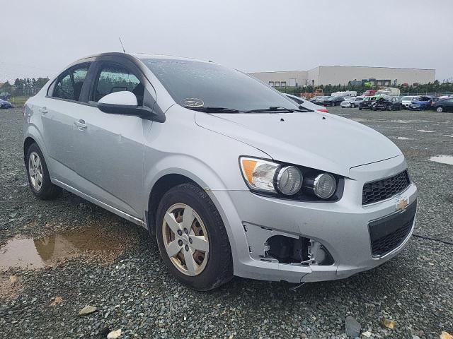 1G1JA5EH8D4256522 - 2013 CHEVROLET SONIC LS 银色 照片 1