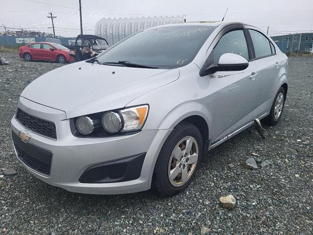 1G1JA5EH8D4256522 - 2013 CHEVROLET SONIC LS 银色 照片 2