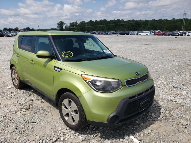 KNDJN2A21F7771553 - 2015 KIA SOUL GREEN photo 1