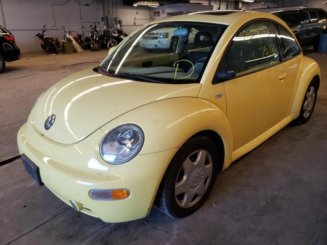 3VWCA21C0XM469124 - 1999 VOLKSWAGEN NEW BEETLE 黄色 照片 2