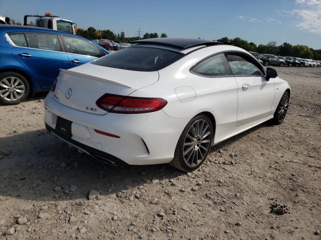 WDDWJ6EB9HF512617 - 2017 MERCEDES-BENZ C 43 4MATI WHITE photo 4