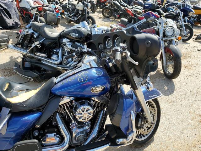 1HD1FC4199Y611651 - 2009 HARLEY-DAVIDSON FLHTCU BLUE photo 5