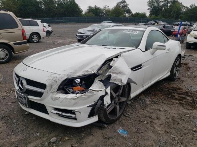 WDDPK4HA2FF107561 - 2015 MERCEDES-BENZ SLK 250 WHITE photo 2