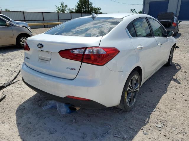 KNAFZ4A88G5548110 - 2016 KIA FORTE EX WHITE photo 4