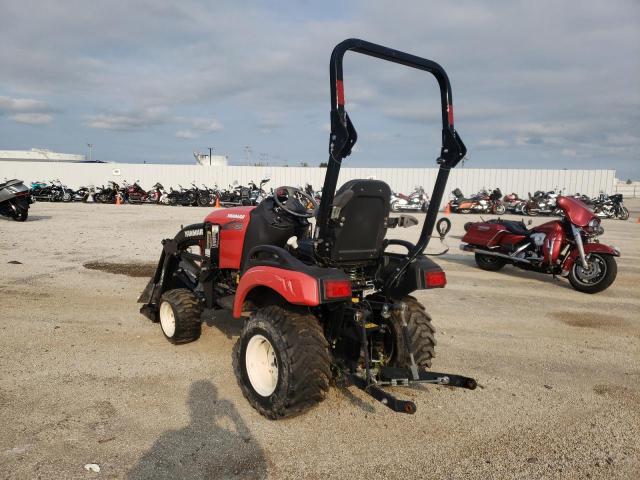 YAMYL11LE000224 - 2015 JOHN TRACTOR RED photo 3