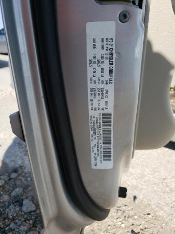 2D4RN3DG0BR602975 - 2011 DODGE GRAND CARA SILVER photo 10