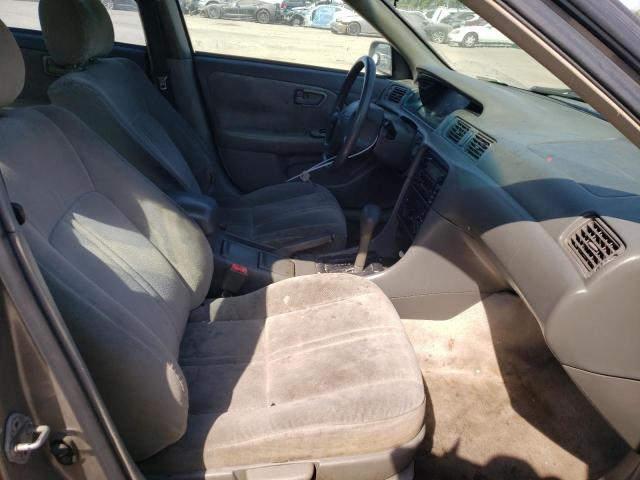 4T1BG22K11U022917 - 2001 TOYOTA CAMRY CE GRAY photo 5