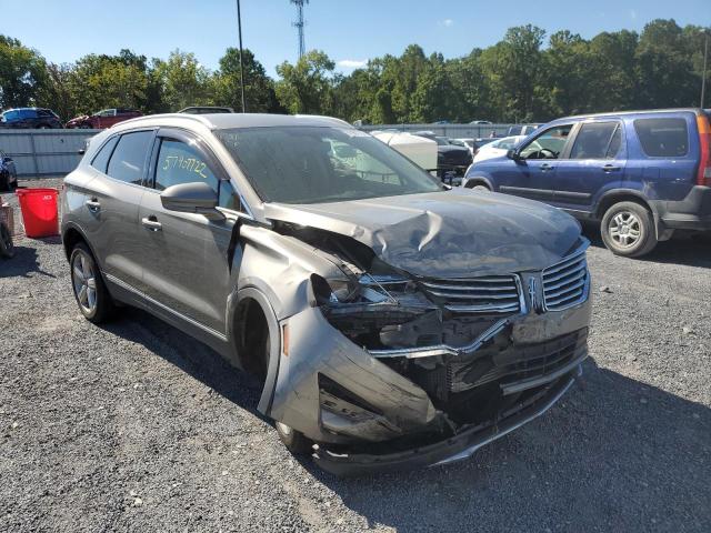 5LMCJ1D91HUL54924 - 2017 LINCOLN MKC PREMIE TAN photo 1