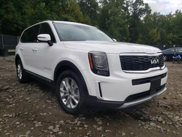 5XYP24HC6NG305096 - 2022 KIA TELLURIDE WHITE photo 1