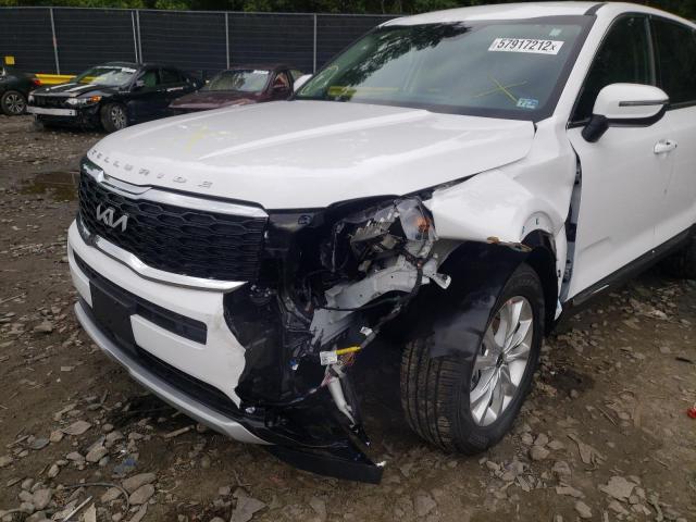 5XYP24HC6NG305096 - 2022 KIA TELLURIDE WHITE photo 9