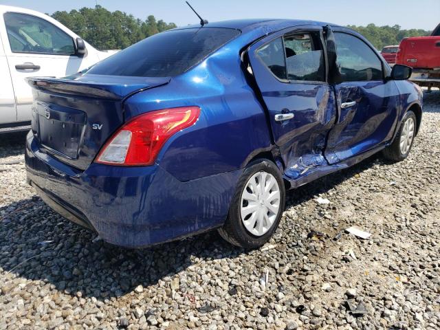 3N1CN7AP6JL879059 - 2018 NISSAN VERSA S BLUE photo 4