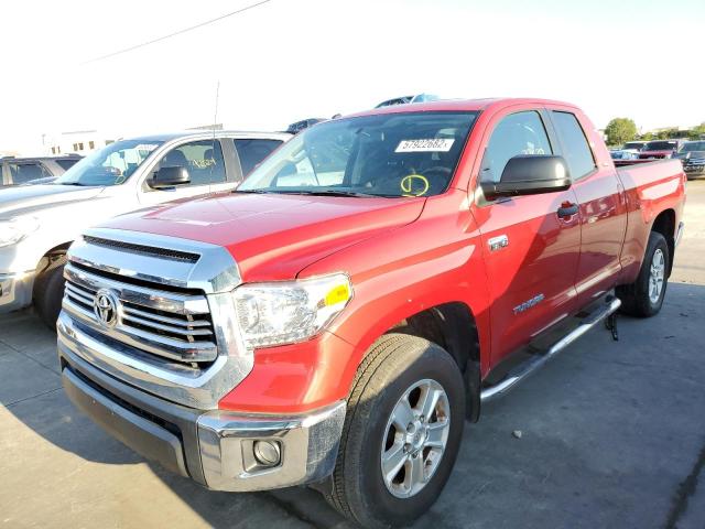 5TFUY5F17HX613646 - 2017 TOYOTA TUNDRA DOU RED photo 2