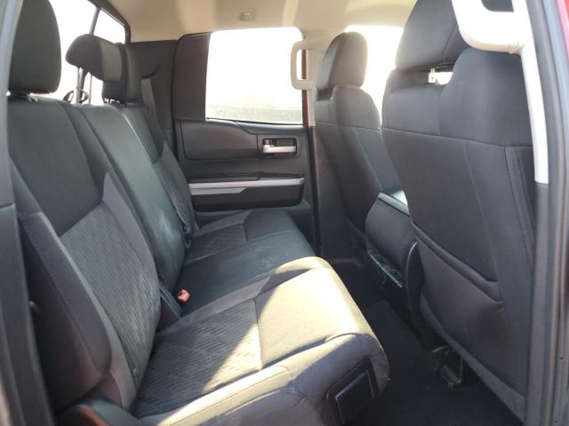 5TFUY5F17HX613646 - 2017 TOYOTA TUNDRA DOU RED photo 6