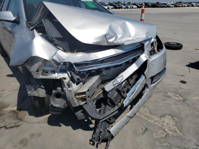 1G1ZC5E04CF150157 - 2012 CHEVROLET MALIBU 1LT ვერცხლისფერი ფოტო 9