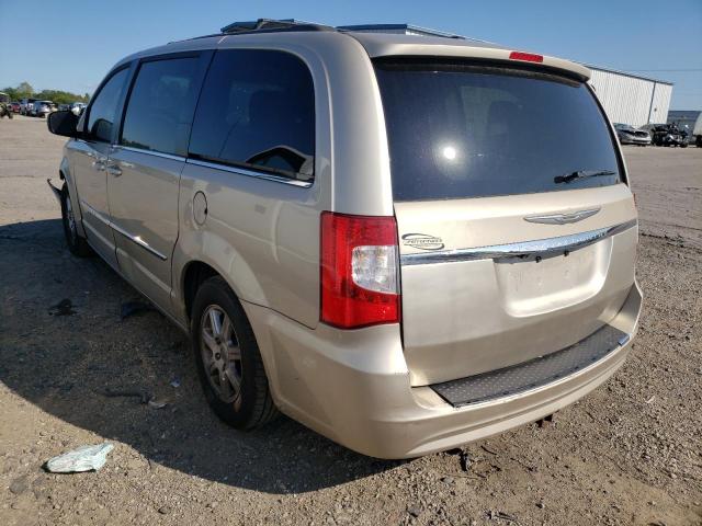 2C4RC1BG3DR525841 - 2013 CHRYSLER TOWN & COU GOLD photo 3